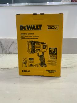 DeWalt DCLO43 20V Max Cordless LED Jobsite Spotlight (TOOL ONLY)