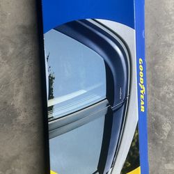 Side Window Reflectors For Ram