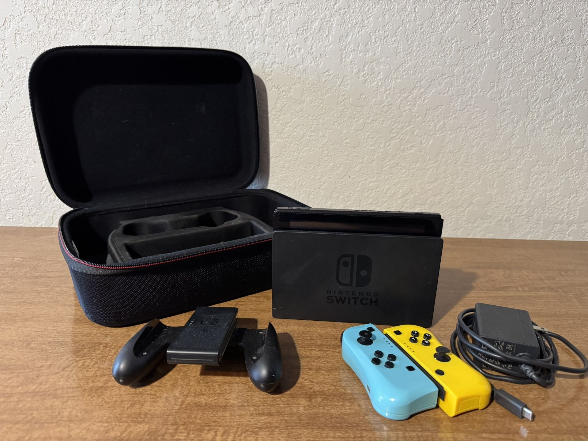 Nintendo Switch 1 Bundle