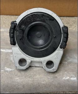 2004-2013 Engine Motor Mount for Ford Focus / Transit Connect / Mazda 3 – OE A5312