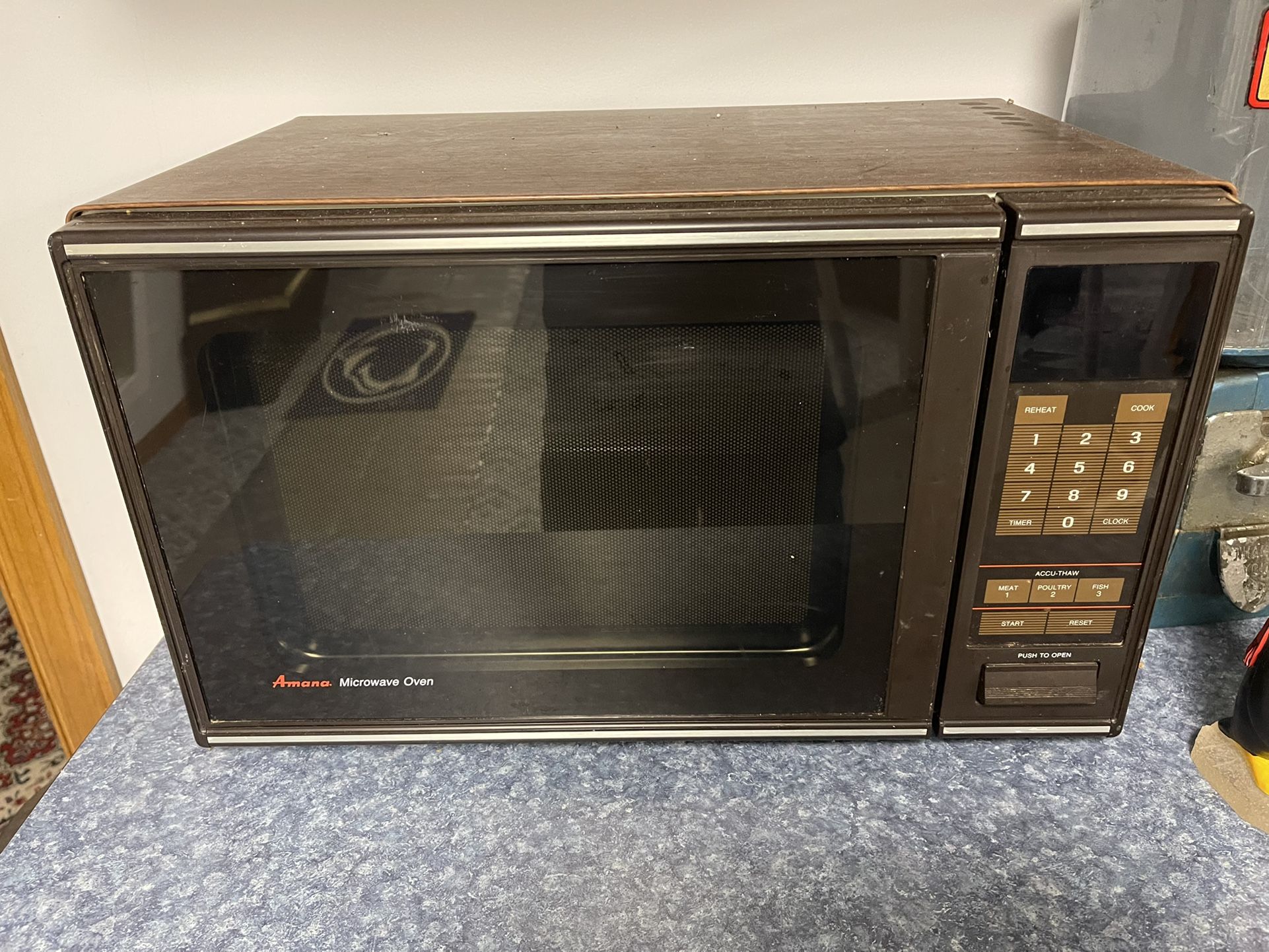 Amana Microwave