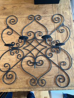 Metal candle holder
