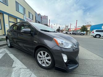 2017 Toyota Prius C