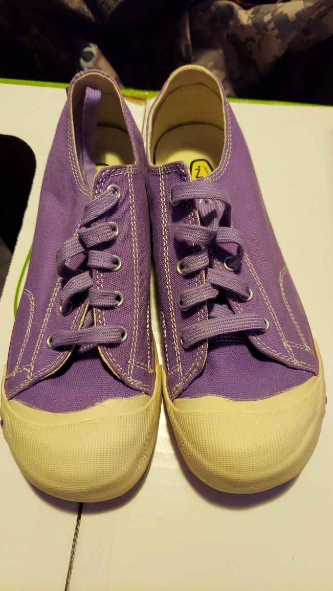 Girls Keen Sport Tennis Shoes Size 4
