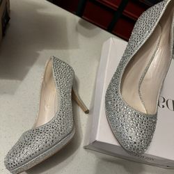 David’s Bridal Silver Crystal Shoes Size 10
