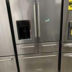 Kitchen Aid 5 Door In Stainless Steel Used With Platinum Interior