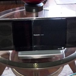 Panasonic Compact Stereo System Model SC-HC55 Radio/CD Bluetooth With Ipod Docking 