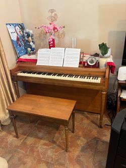 Cable-Nelson Spinet Upright Piano