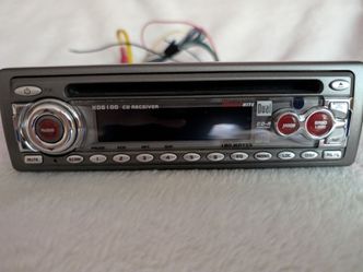 Dual XD6100 AM/FM/CD w/ remote