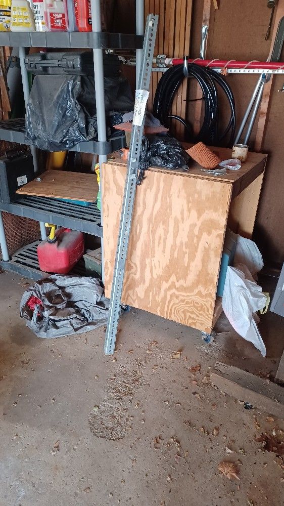 2 Pieces Of Angel Iron Bars