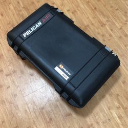 Pelican 1525