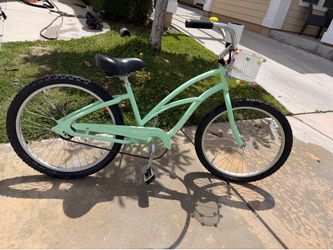 Electra Cruiser 1 Minty Color Kids Bike With Basket , Lights And Drink Holder.