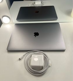 Apple Mac Book Air 13 Inch