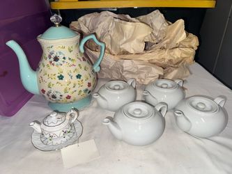 6 beautiful tea pots