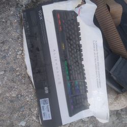 ALIENWARE  KEYBOARD