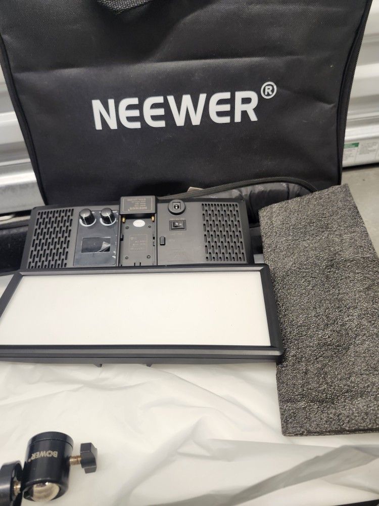 NEEWER Brand Photography Lights
