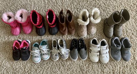 Lots of girl shoes various sizes (6, 7, 8, 10, 13