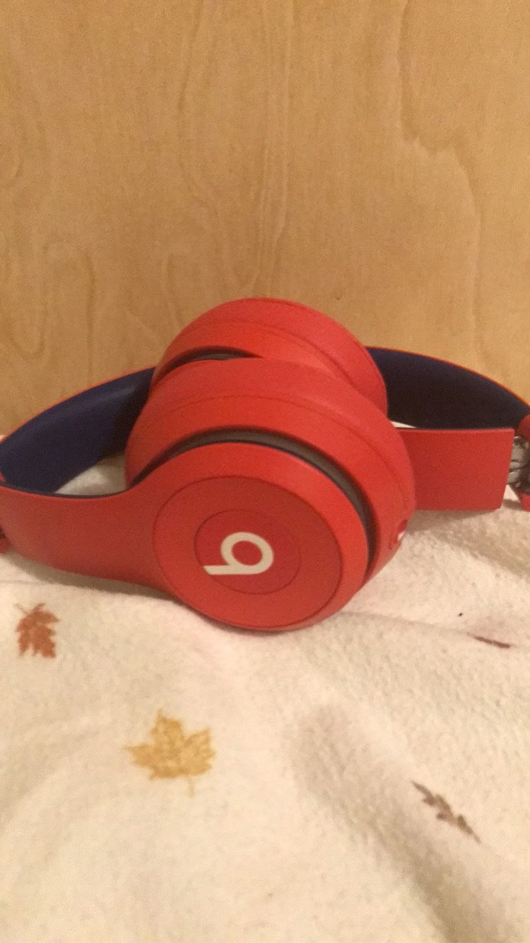 Beats solo 3 50 OFF red and blue addition