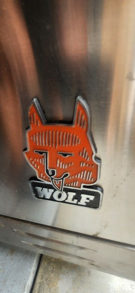 Wolf Range 22¼" Wide.