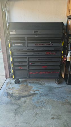 Husky Large Rolling Tool Chest Cabinet
