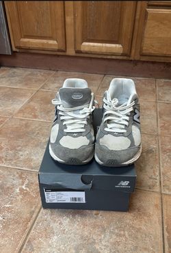 Grey New Balance Beaters