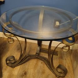 End tables 