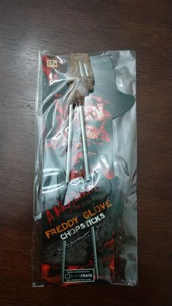 Exclusive Nightmare on Elm Street Freddy Krueger Glove Chopsticks