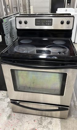 Frigidaire Electric Range – Stainless Glass Top, Self-Clean