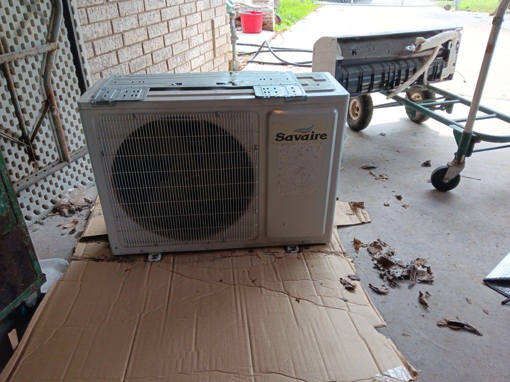 Mini Split Air Conditioner