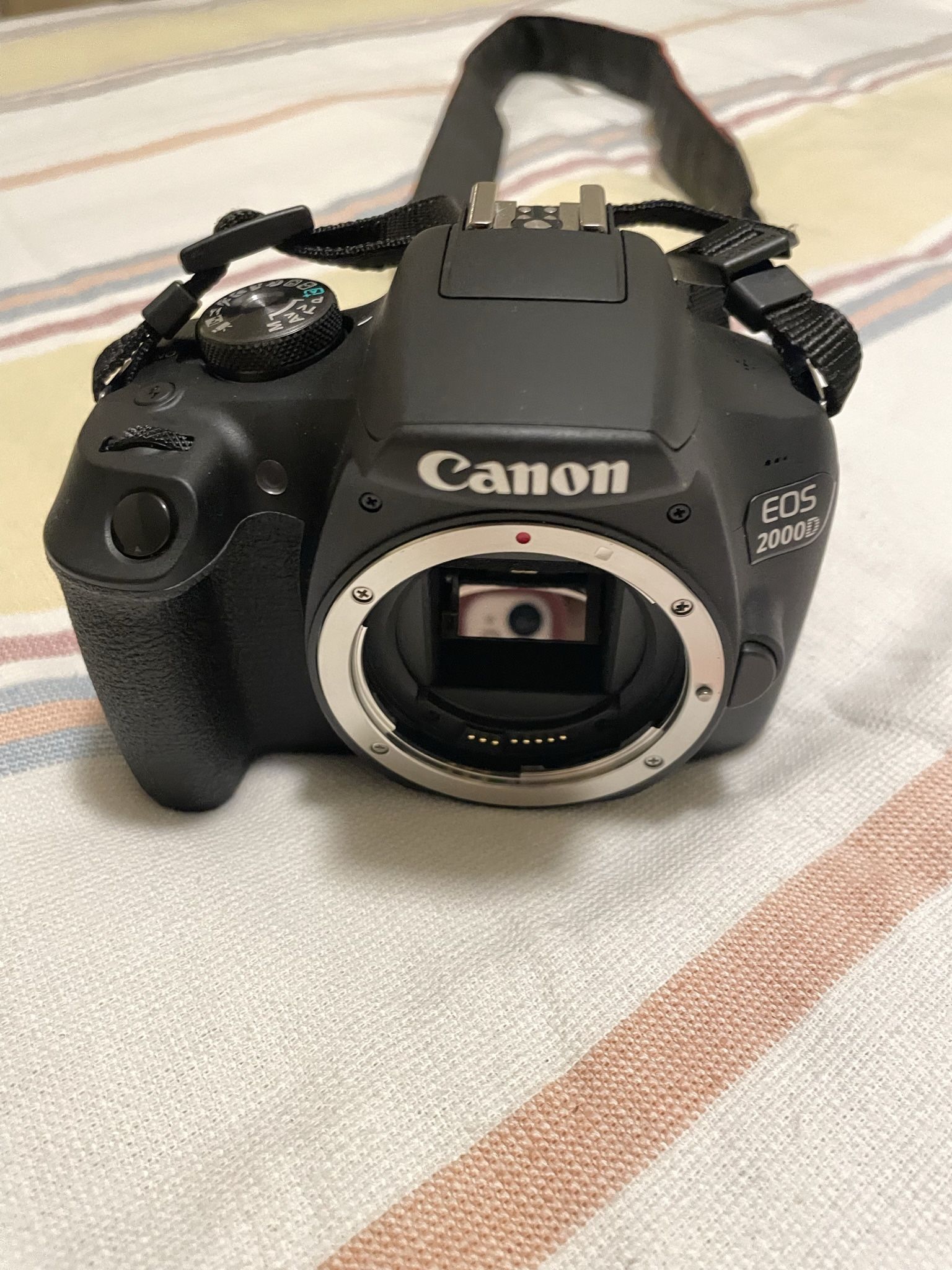 Cannon Rebel 2000D