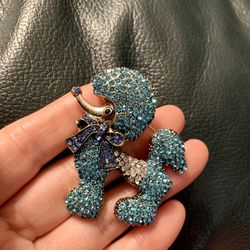 turquoise color rhinestones poodle brooch  Size 2.25”x2” 