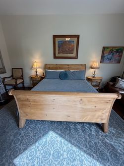 Restoration Hardware Wood Bedroom Set King Size Sleigh Bed 6 Door Dresser 2 Night Stands