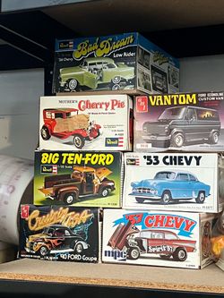 3 Old model car, plus 4 mixed body parts