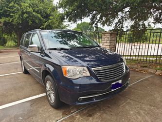 2013 Chrysler Town and Country