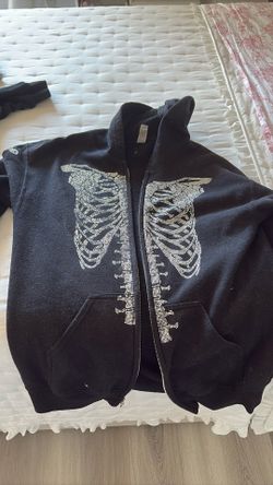 Skeleton zip up