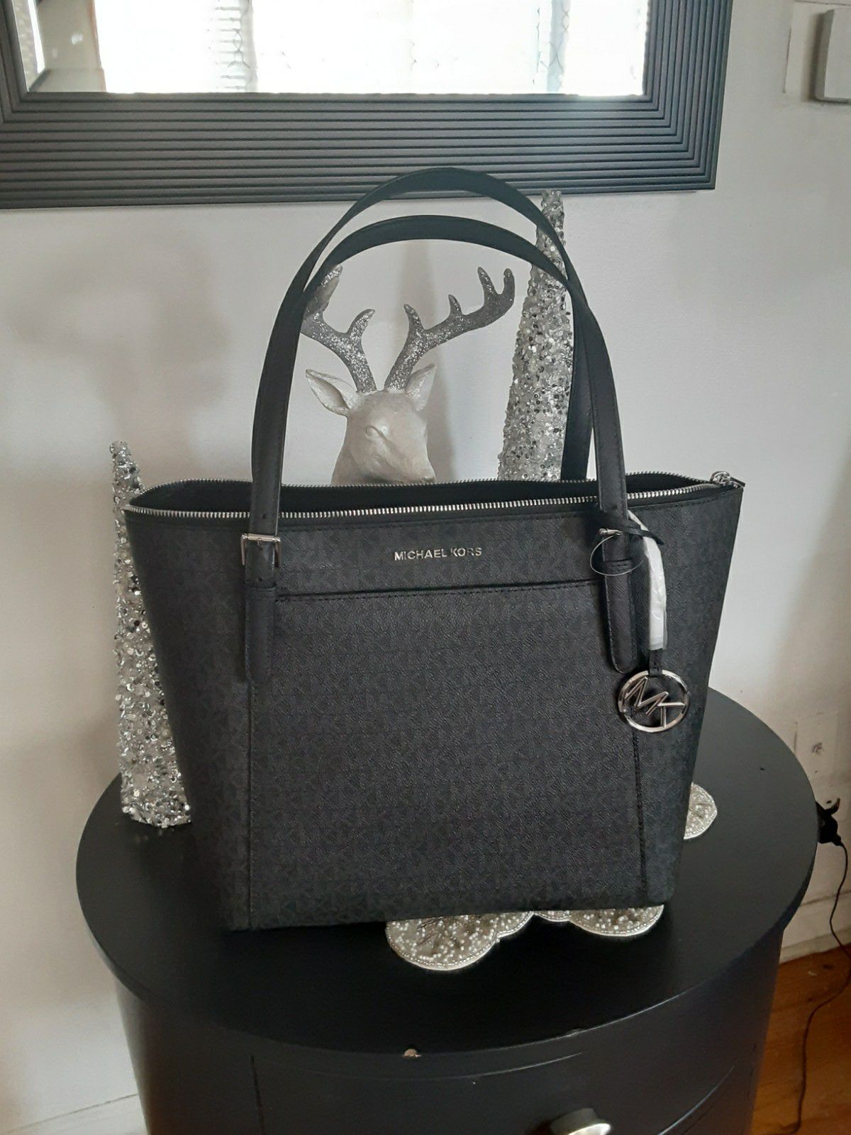 Michael kors purse new never used $150 firm