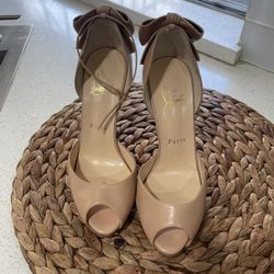 Christian Louboutin Beige Leather Dos Noeud Bow Ankle Strap Pumps