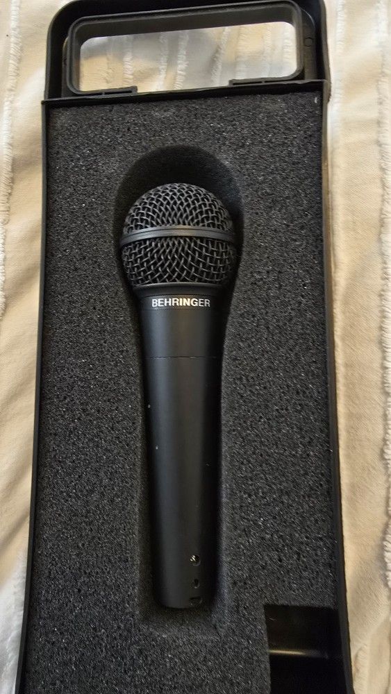 Behringer Ultravoice XM8500