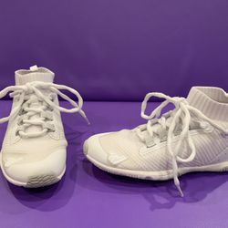 Aeros cheer shoes deals