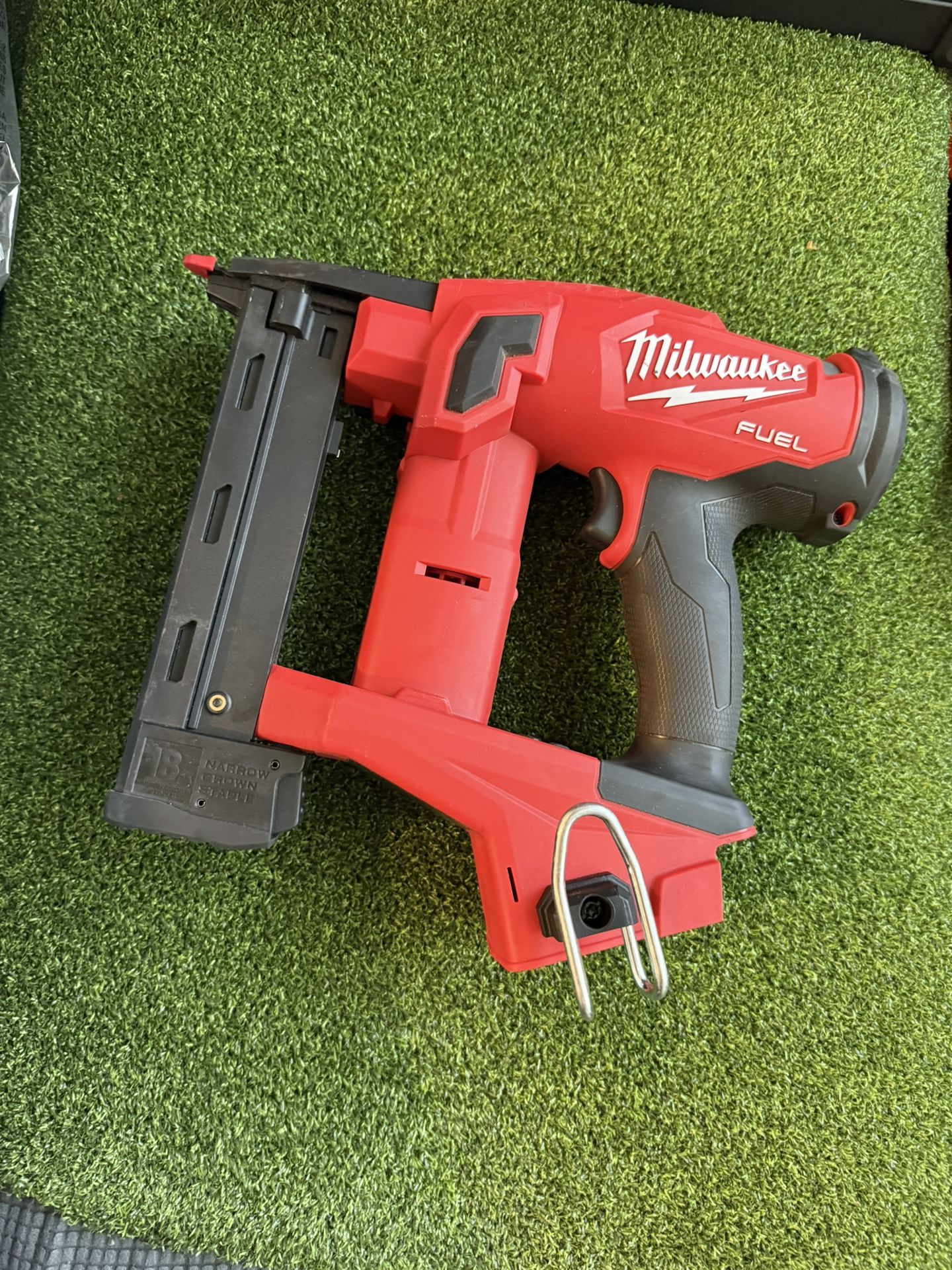 Milwaukee M18 Fuel 18 GA Narrow Crown Stapler