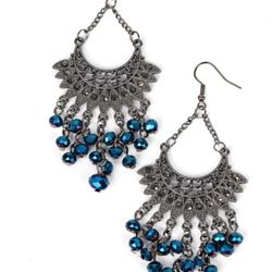 "CHROMATIC CASCADE"
BLUE EARRINGS