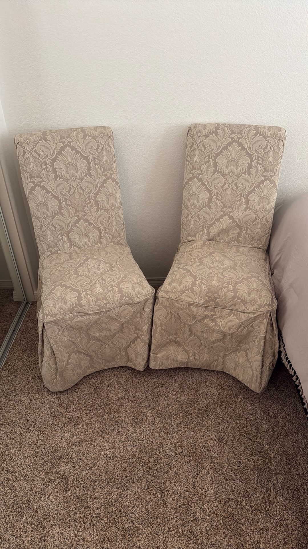 Accent Chairs