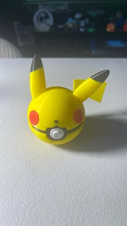 3D Printed Pikachu Poké Ball Figure