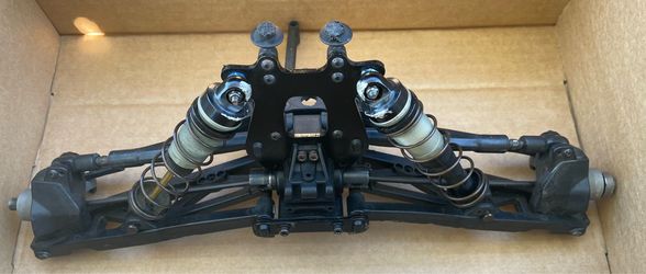 Team Associated 1/8 Scale Truggy RC8 SC8 Parts Lot  Complete Front End Assembly