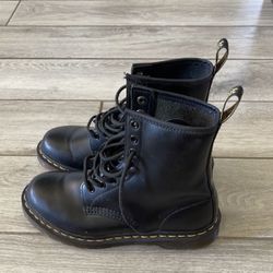 Doc Marten 1460 Boots