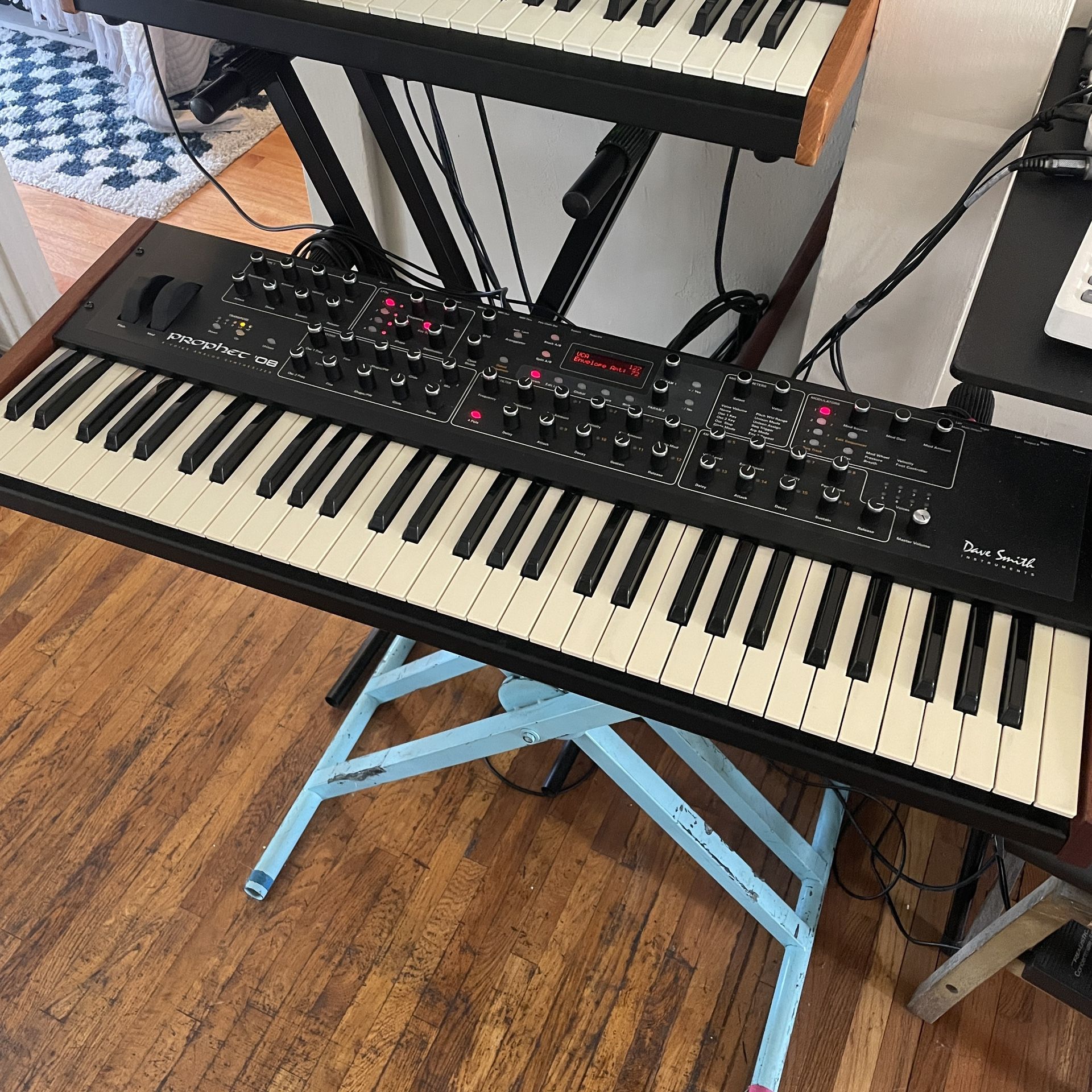 Dave Smith Instruments Prophet ‘08 PE Keyboard Edition 8 Voice Analog Synthesizer