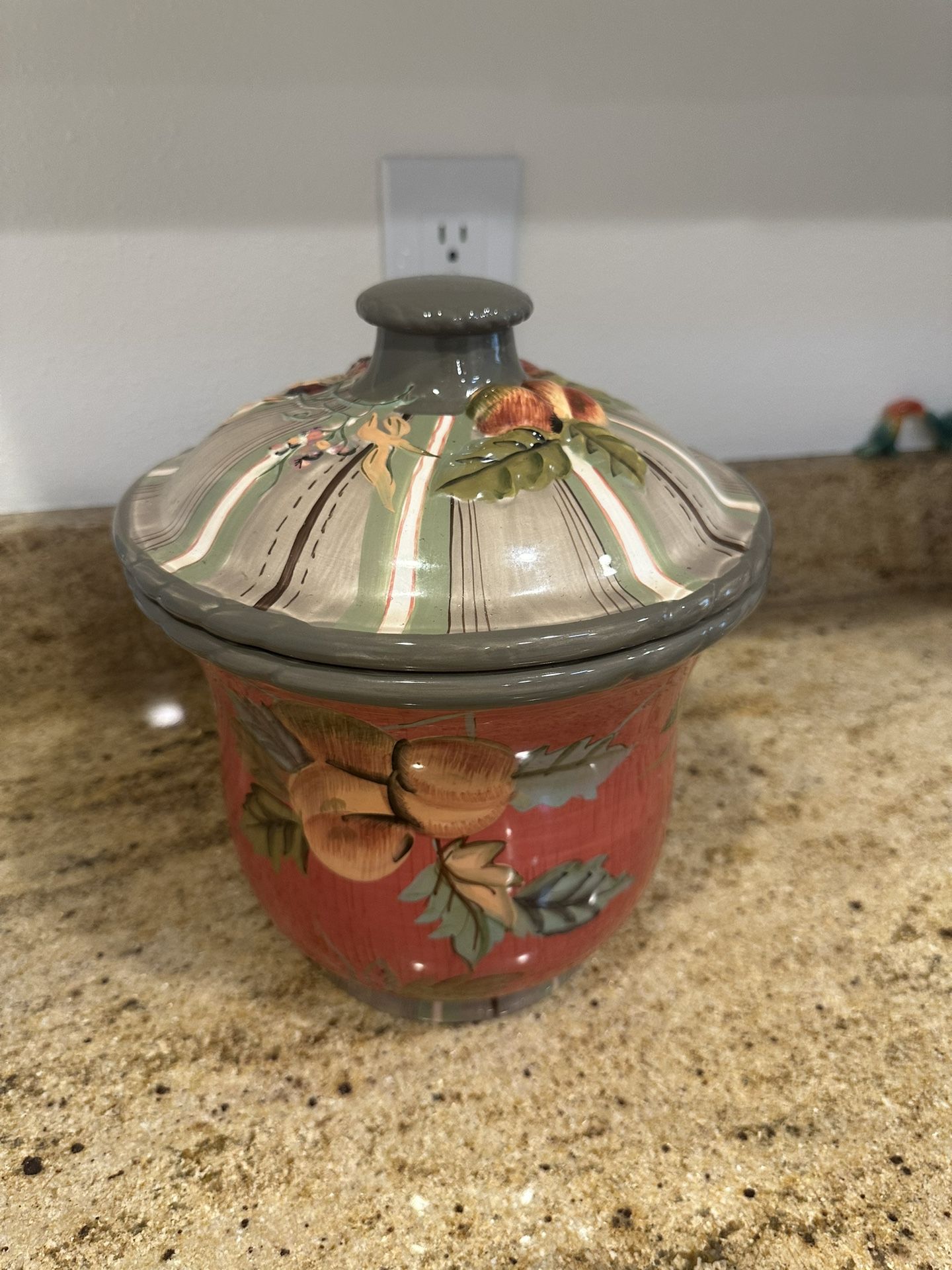 Tracy Porter - The Octavia Hill Garden Collection - Cookie Jar w/Lid