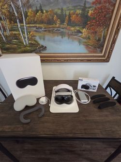 Apple Vision Pro - M5