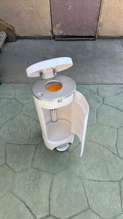 Diaper pail
