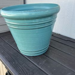 Lg Flower Pot